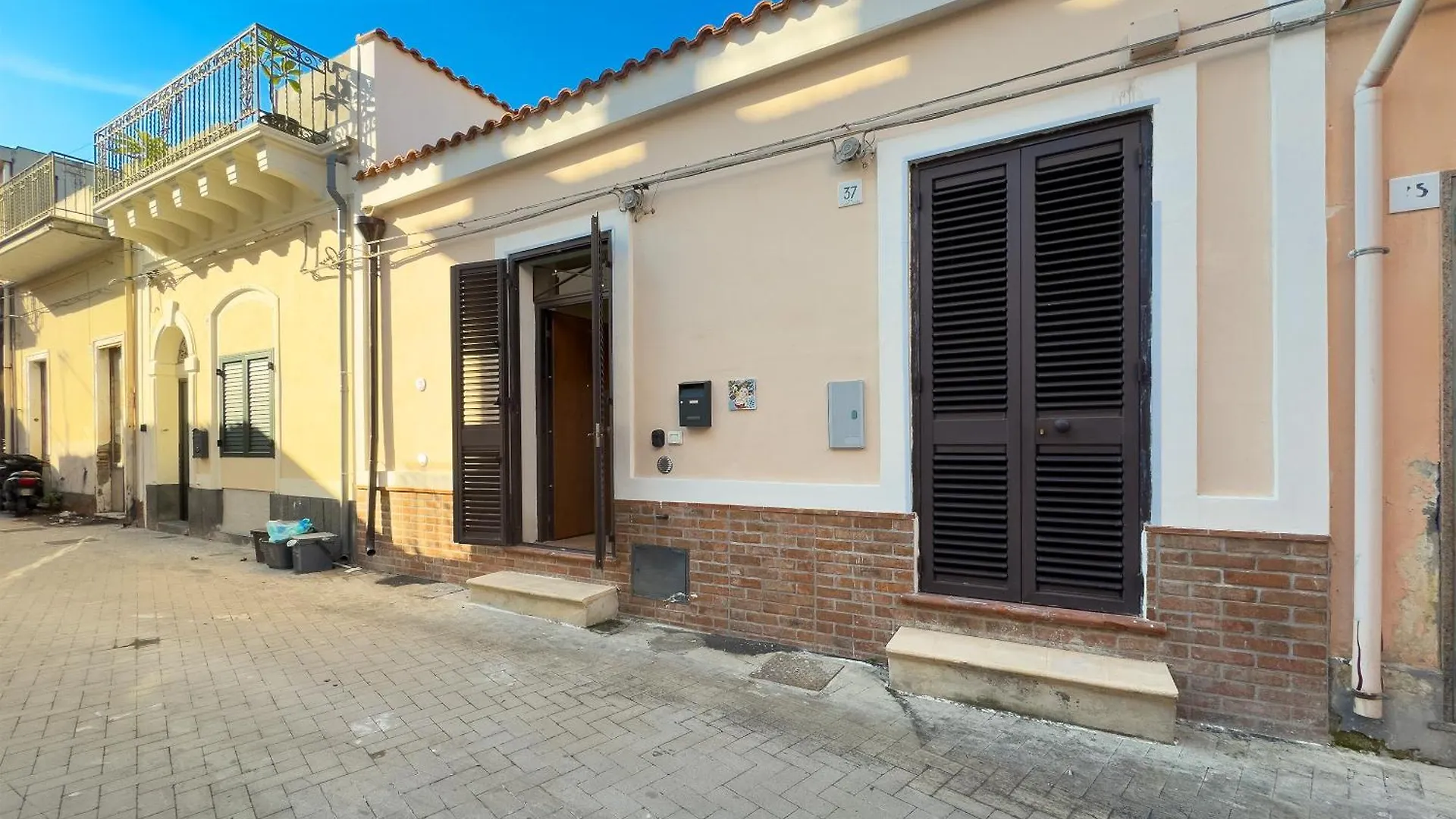 Le Tre Ninfe Centro Storico Riposto Villa Italië